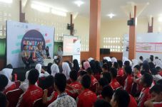 SINDO Goes To School...