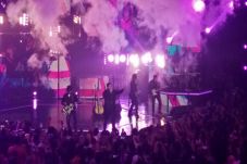 Mega Konser Padi Reborn...