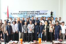 PWI Bandung Barat Dituntut...