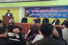 DMK-Yayat Pilih Jalur...