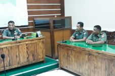 Tampar Kades Jambangan,...
