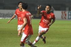 Persija Rusak Pesta...