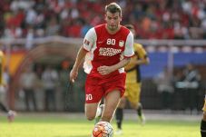 PSM Makassar Perpanjang...