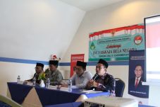 Dari Bali, Pesantren...