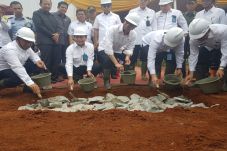 Pemkot Bekasi Kucurkan...