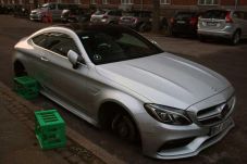 Otak-atik Mercedes Benz...