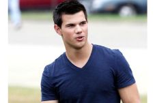 Taylor Lautner, Pemegang...