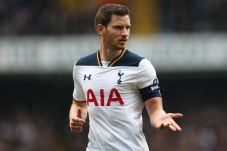 Pulih Cedera, Bek Tottenham...