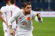 Sergio Ramos Tak Peduli...