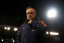 Perpisahan Dick Advocaat...