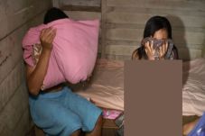 Polisi Tangkap Pasangan...