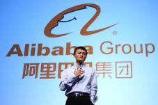 Jack Ma Tergelincir...