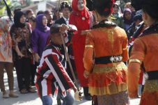 Ini Rangkaian Prosesi...