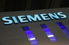 Ribuan Pekerja Siemens...