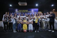 Merpati Bali Enggan...