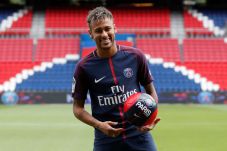 Pelatih PSG Terusik...