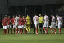 Luis Milla Enggak Peduli...