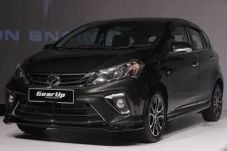 Kembaran Daihatsu Sirion...