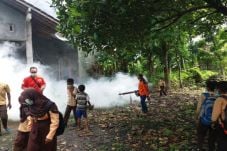 Pelajar SD Kawal Pasukan...