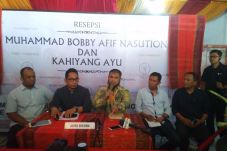 Tiba di Rumah Mertua,...