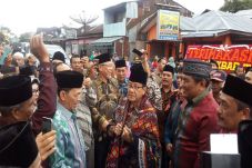 Ribuan Warga Tapsel...