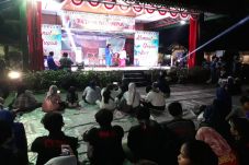 Melestarikan Lenong...
