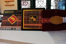 Motif Ulos Undangan...