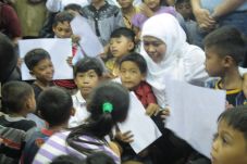 Khofifah Harus Berpikir...