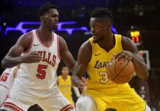 Lakers Perpanjang Derita...