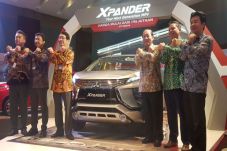 Mitsubishi Akui Pasar...