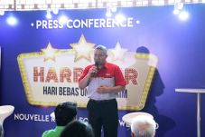 Rayakan HUT Ke-27, JNE...
