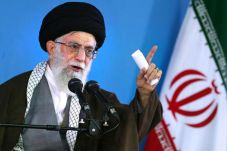 Khamenei: Keruntuhan...