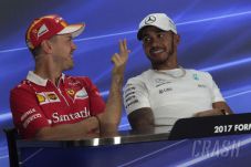 Hamilton: Perbedaan...