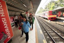 Integrasi Commuter Line-Transjakarta...