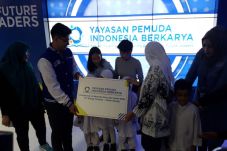 XL Axiata Beri Penyandang...