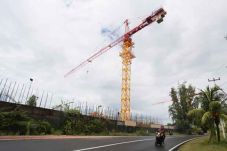 Tower Crane Bahayakan...