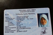 Banjir di Surabaya Makan...