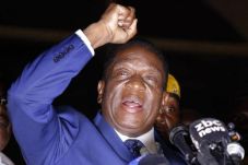 Hari Ini, Emmerson Mnangagwa...