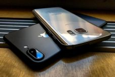 Apple Susul Samsung...