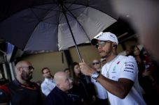 Hamilton Siap Perbaiki...