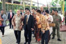Hadiri Resepsi Bobby-Kahiyang...
