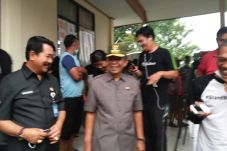 Gubernur Bali Imbau...