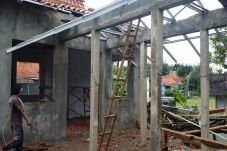 Proyek Gedung Komisioner...