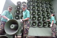 Lewat Speaker, Korsel...