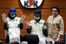 KPK: Uang Suap Rp4,7...