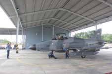 15 Pesawat TNI AU Latihan...