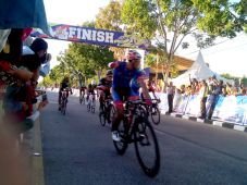 Etape Pertama Tour de...