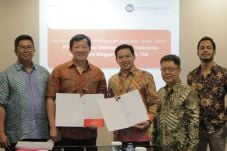 PT Sampoerna Telekomunikasi...