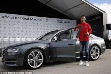 Dapat Hadiah dari Audi,...