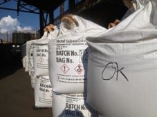 Pasar Fluktuatif, HPE...